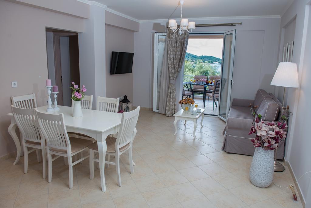 Elodia Apartments 尼基亚娜 外观 照片